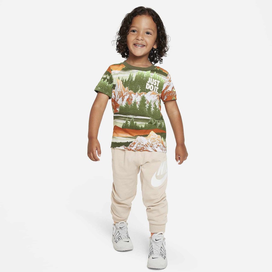 Kinder Nike Tops Und T-Shirts | Nike Snowscape Bedrucktes T-Shirt