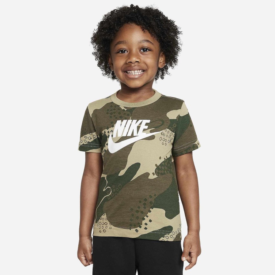 Kinder Nike Tops Und T-Shirts | Nike Club Seasonal Camo Basic T-Shirt