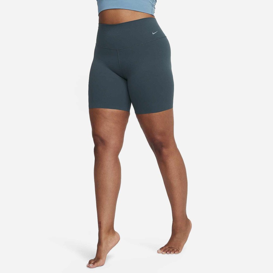 Damen Nike Kurze Hose | Nike Zenvy